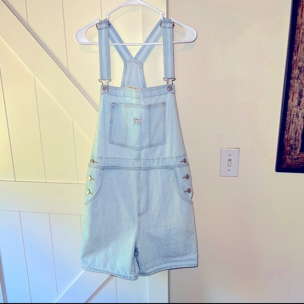 NWOT precious Levi Overalls!!! - Picture 14 of 16